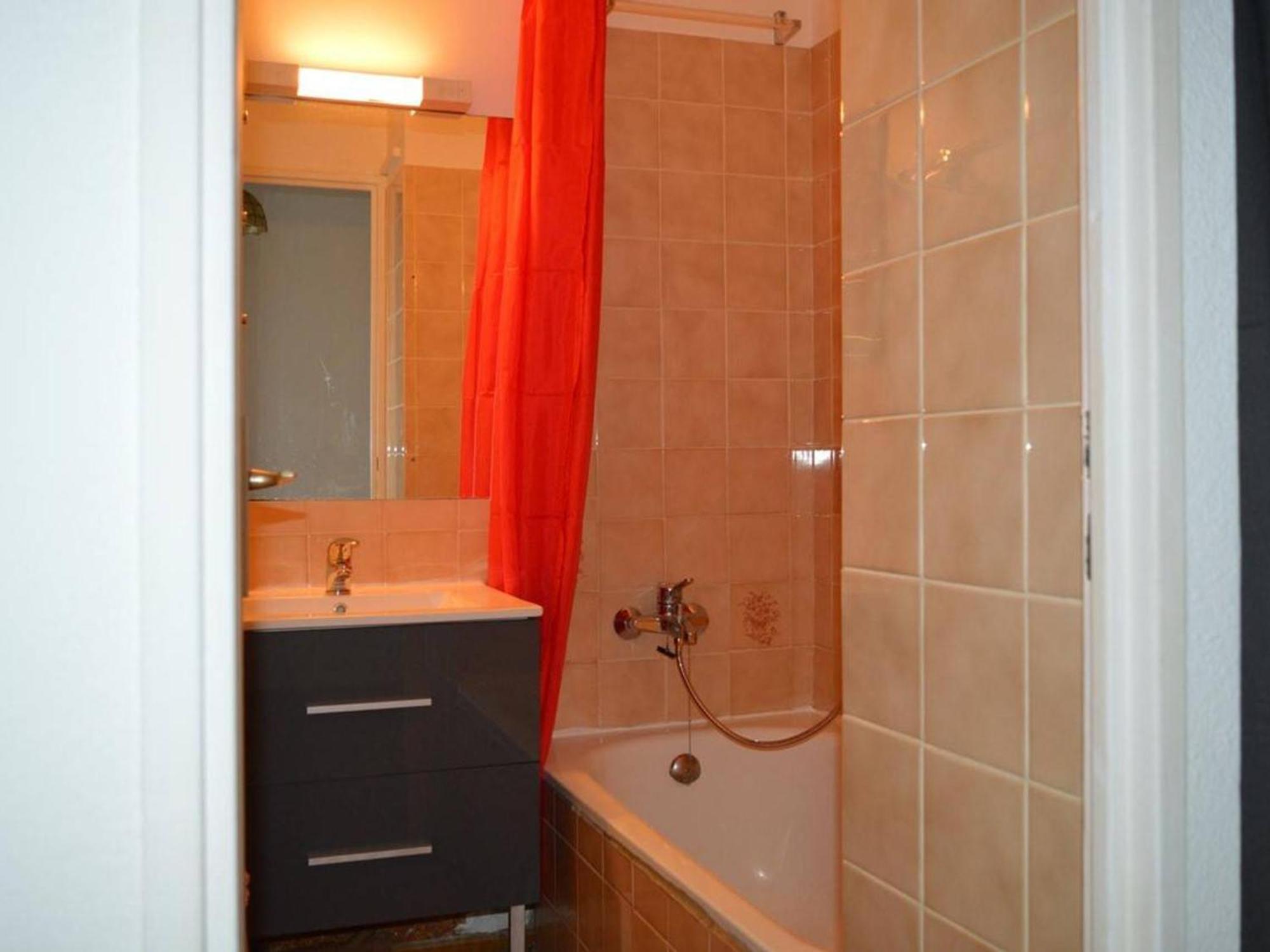 Studio Agreable Avec Loggia, Garage Et Plage A Proximite - 2 Couchages, Golfe-Juan - Fr-1-252-62 Buitenkant foto