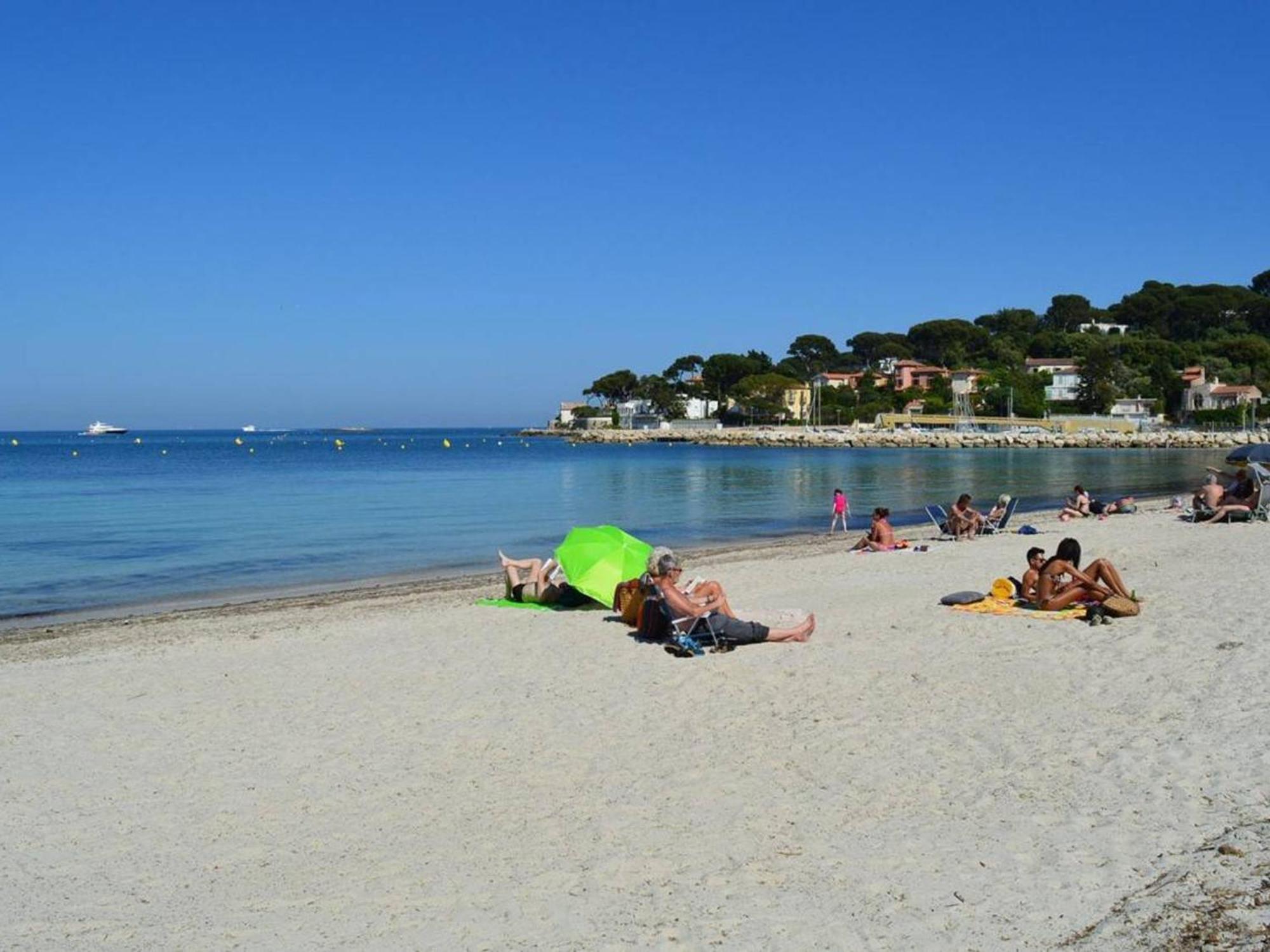 Studio Agreable Avec Loggia, Garage Et Plage A Proximite - 2 Couchages, Golfe-Juan - Fr-1-252-62 Buitenkant foto